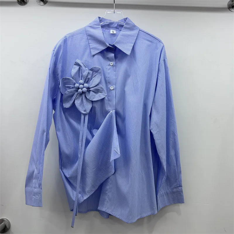 SuperAen European and American Style Spring New Three-dimensional Decoration Floral Design Striped Long-sleeved Loose Shirts
SuperAen European and American Style Spring New Three-dimensional Decoration Floral Design Striped Long-sleeved Loose Shirts
