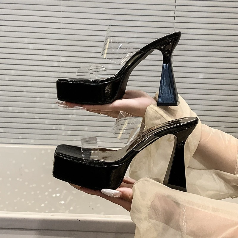 Summer New Style Fashion Transparent Golden Fretwork Heels Sandals Women Sexy High Heels Slippers Exposed Toes Party Shoes
Summer New Style Fashion Transparent Golden Fretwork Heels Sandals Women Sexy High Heels Slippers Exposed Toes Party Shoes