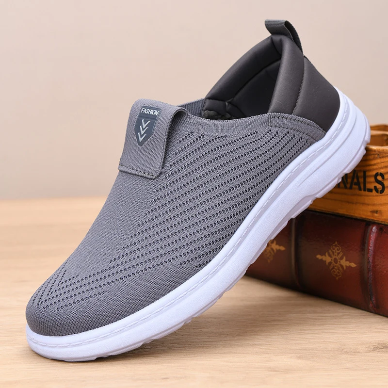 Men Breathable Running Shoes 2026 Summer Soft Soled Casual Sneakers Outdoor Sports Comfortable Walking
Men Breathable Running Shoes 2026 Summer Soft Soled Casual Sneakers Outdoor Sports Comfortable Walking
