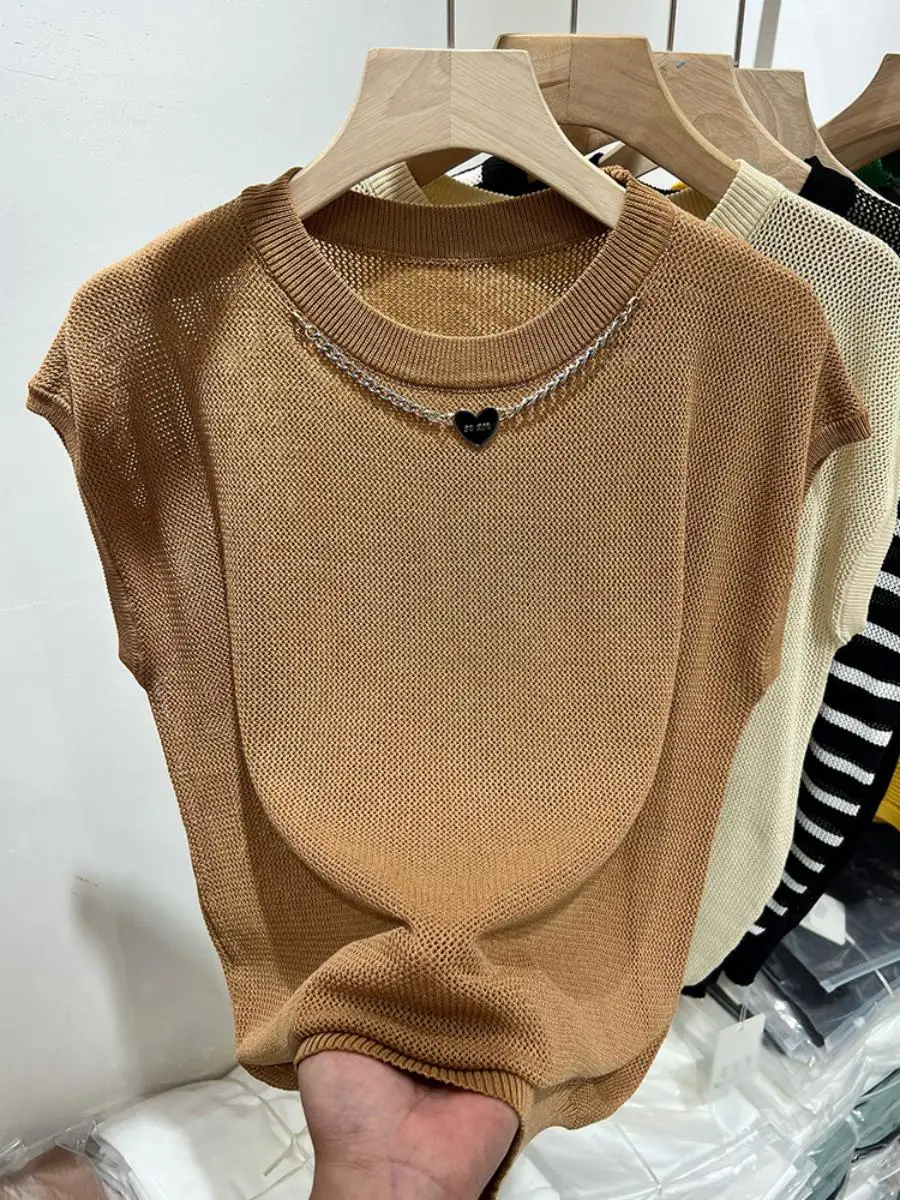 Fashionable Knitted Ice Silk Sleeveless T-Shirt Women's Summer New Hollow out Top Trendy Chain Splicing Ice Silk T-Shirt
Fashionable Knitted Ice Silk Sleeveless T-Shirt Women's Summer New Hollow out Top Trendy Chain Splicing Ice Silk T-Shirt