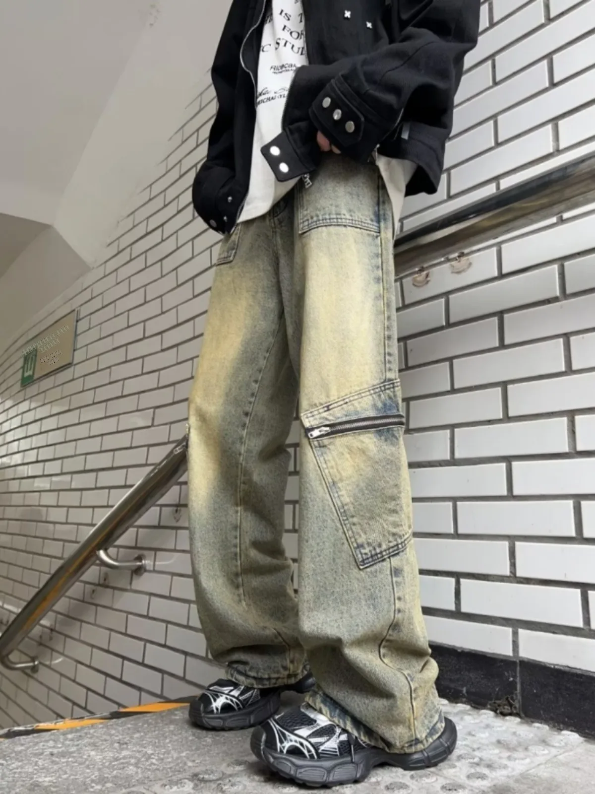 Американские ретро-джинсы желтого цвета, свободные прямые рабочие брюки, винтажные, в стиле High Street, мужские, модные, весна-осень
Американские ретро-джинсы желтого цвета, свободные прямые рабочие брюки, винтажные, в стиле High Street, мужские, модные, весна-осень