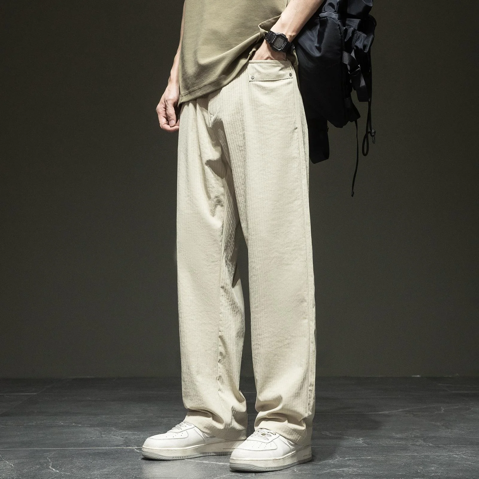 Мужские повседневные брюки из ледяного шелка с прямыми штанинами и текстурированным узором, удобные, дышащие, весенний сезон, модные, Bla e...
Мужские повседневные брюки из ледяного шелка с прямыми штанинами и текстурированным узором, удобные, дышащие, весенний сезон, модные, Bla e...