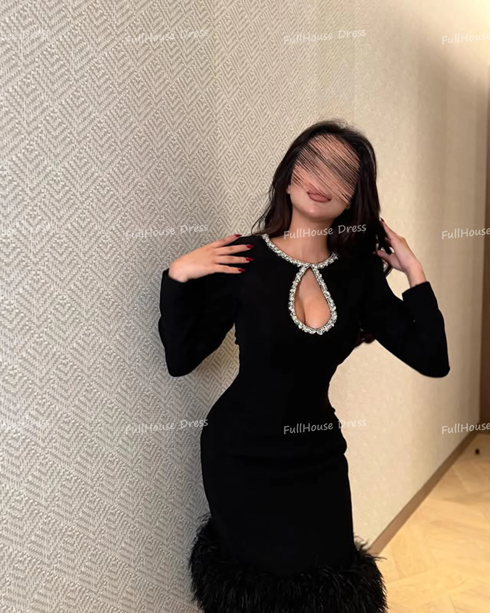 Custom Made Elegant Black O-neck Beadd Crystal Sheath Sexy Evening Gown Long Sleeve Knee Length Prom Dress with Feathers
Custom Made Elegant Black O-neck Beadd Crystal Sheath Sexy Evening Gown Long Sleeve Knee Length Prom Dress with Feathers