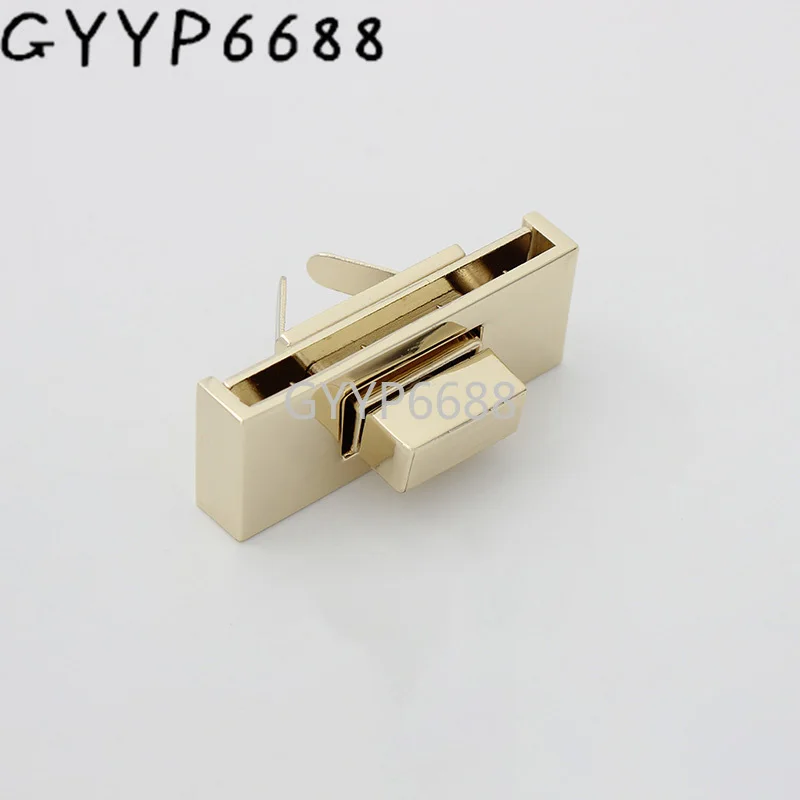 1-5-20 sets light color 45X17mm rectangle turn lock for DIY women handbag clasp lock Twist lock purse accessories
1-5-20 sets light color 45X17mm rectangle turn lock for DIY women handbag clasp lock Twist lock purse accessories