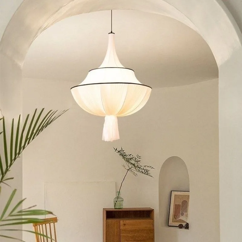 French Mid-Century Nordic Ins Design Art Fabric LED Pendant Light Master Bedroom Living Room Cream Bedroom Decor Novelty Energy
French Mid-Century Nordic Ins Design Art Fabric LED Pendant Light Master Bedroom Living Room Cream Bedroom Decor Novelty Energy