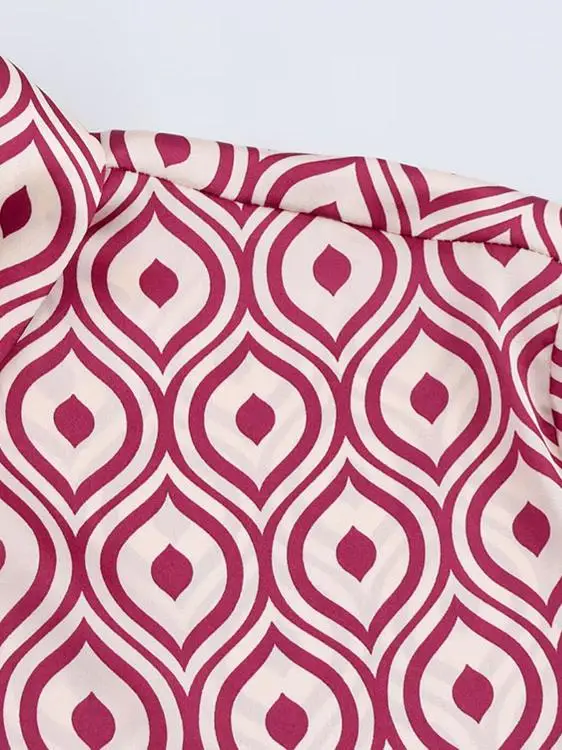 Шелковый атласный длинный све irt, женский весенний новый отложной воротник с геометрическим принтом, удобный для поездок на работу, стандартный крой irt
Шелковый атласный длинный све irt, женский весенний новый отложной воротник с геометрическим принтом, удобный для поездок на работу, стандартный крой irt