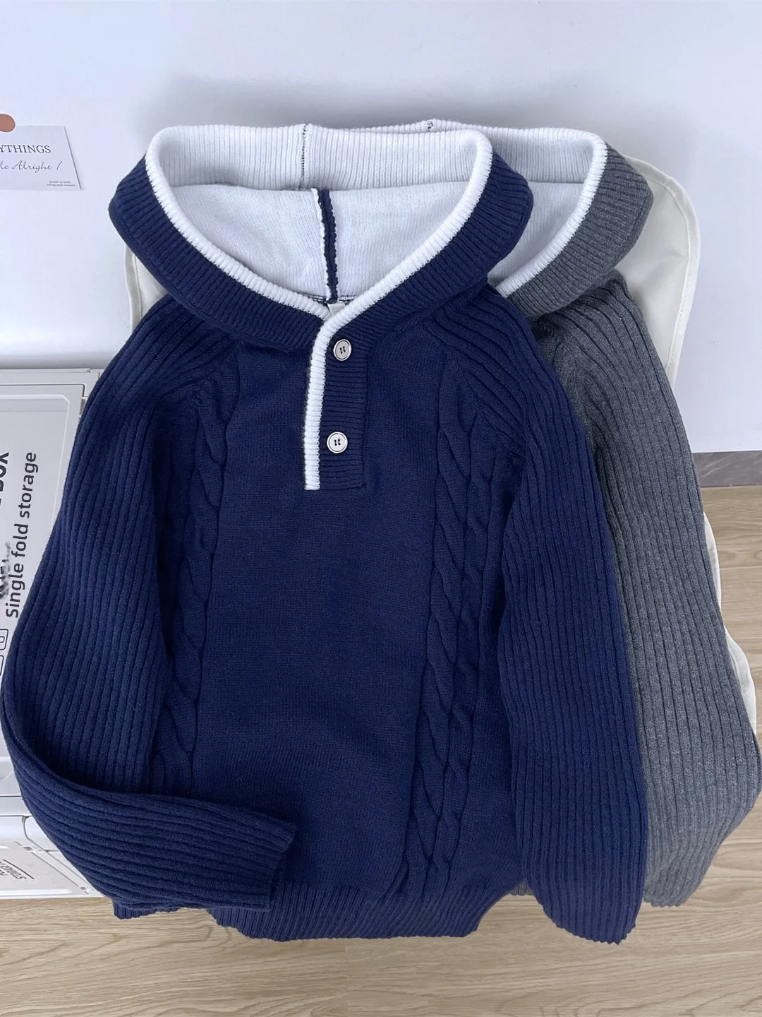 Laid-Ba Sle Thiened Толстовка с капюшоном Мужской вязаный свитер Осень-зима Тяжелый модный американский бренд Overhead Line irt
Laid-Ba Sle Thiened Толстовка с капюшоном Мужской вязаный свитер Осень-зима Тяжелый модный американский бренд Overhead Line irt