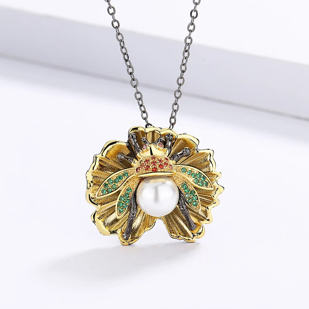 Exquisite Gold-color Necklace for Women Little Bee Pendant Korea Inlaid Pearl Elegant Party Jewelry Sweater Chain Gifts
Exquisite Gold-color Necklace for Women Little Bee Pendant Korea Inlaid Pearl Elegant Party Jewelry Sweater Chain Gifts