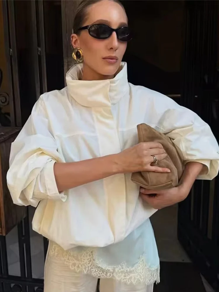 Casual Chic Bomber Jacket Women Turn-down Collar Single Breasted Long Sleeve Coats New Fashion 2025 Autumn New Outerwears
Casual Chic Bomber Jacket Women Turn-down Collar Single Breasted Long Sleeve Coats New Fashion 2025 Autumn New Outerwears