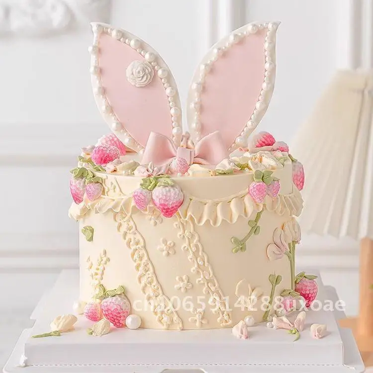 Pink Girly Heart Girl Birthday Cake Decoration Rabbit Ears Flip Cake Stereo Strawberry Silicone Model
Pink Girly Heart Girl Birthday Cake Decoration Rabbit Ears Flip Cake Stereo Strawberry Silicone Model