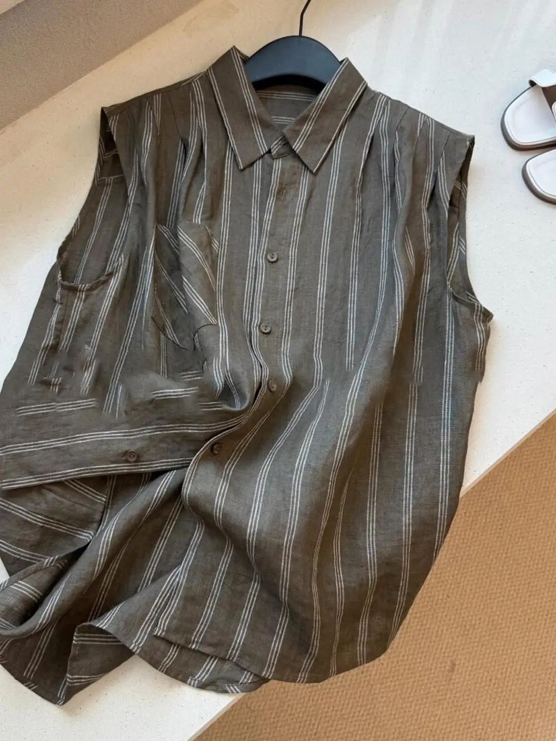 Olive een, полосатый женский летний топ Svel irt, крутой дышащий свободный топ с овальными плечами, корейский прямой крой на пуговицах...
Olive een, полосатый женский летний топ Svel irt, крутой дышащий свободный топ с овальными плечами, корейский прямой крой на пуговицах...