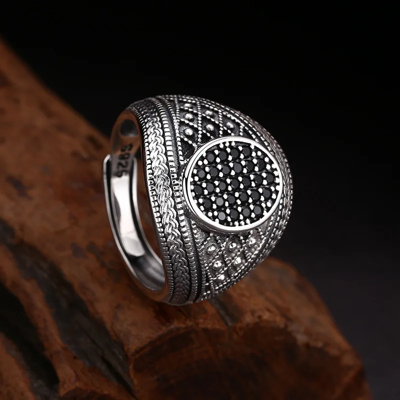 S925 Sterling Silver Black Zircon Adjustable Ring Oval Punk Style Hip Old Process Free Size Fine Jewelry FYRNG125
S925 Sterling Silver Black Zircon Adjustable Ring Oval Punk Style Hip Old Process Free Size Fine Jewelry FYRNG125