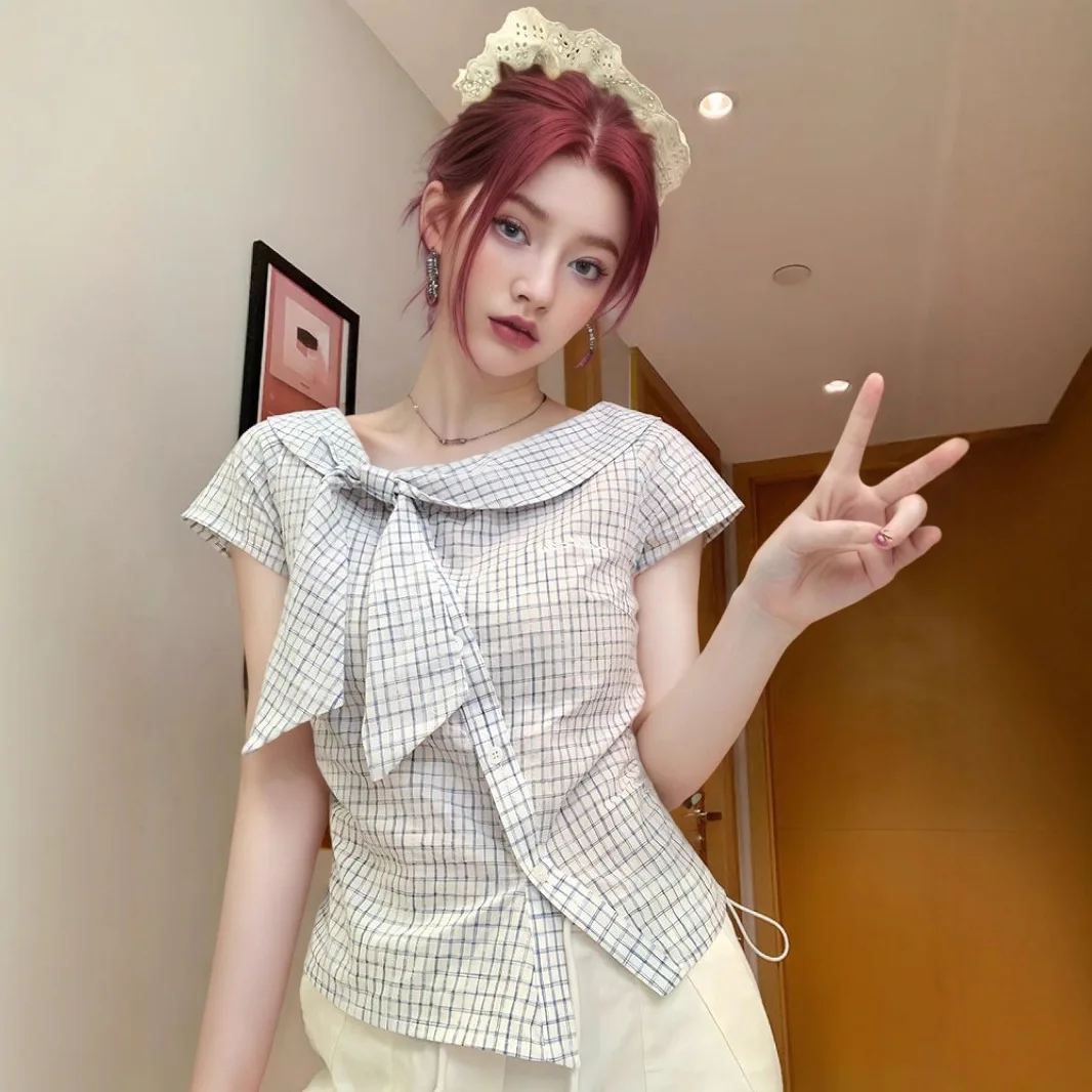 Women's Off Shoulder Grid Plaid Blouse, Front Big Bow Decor Cap Sleeve Side Drawstring Ruched Waist Irregular Hem Cropped Shirt
Women's Off Shoulder Grid Plaid Blouse, Front Big Bow Decor Cap Sleeve Side Drawstring Ruched Waist Irregular Hem Cropped Shirt
