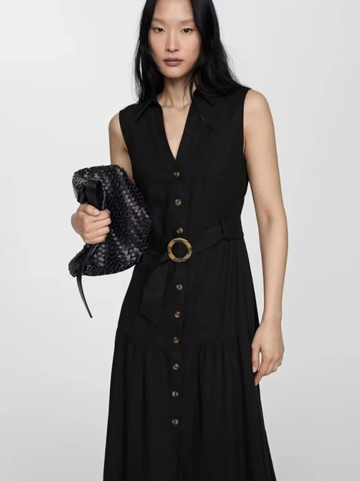 Ele V-ne Svel irt Dr with Belt Slimming High Quali Summer New Sle Faionable Single Button Design
Ele V-ne Svel irt Dr with Belt Slimming High Quali Summer New Sle Faionable Single Button Design