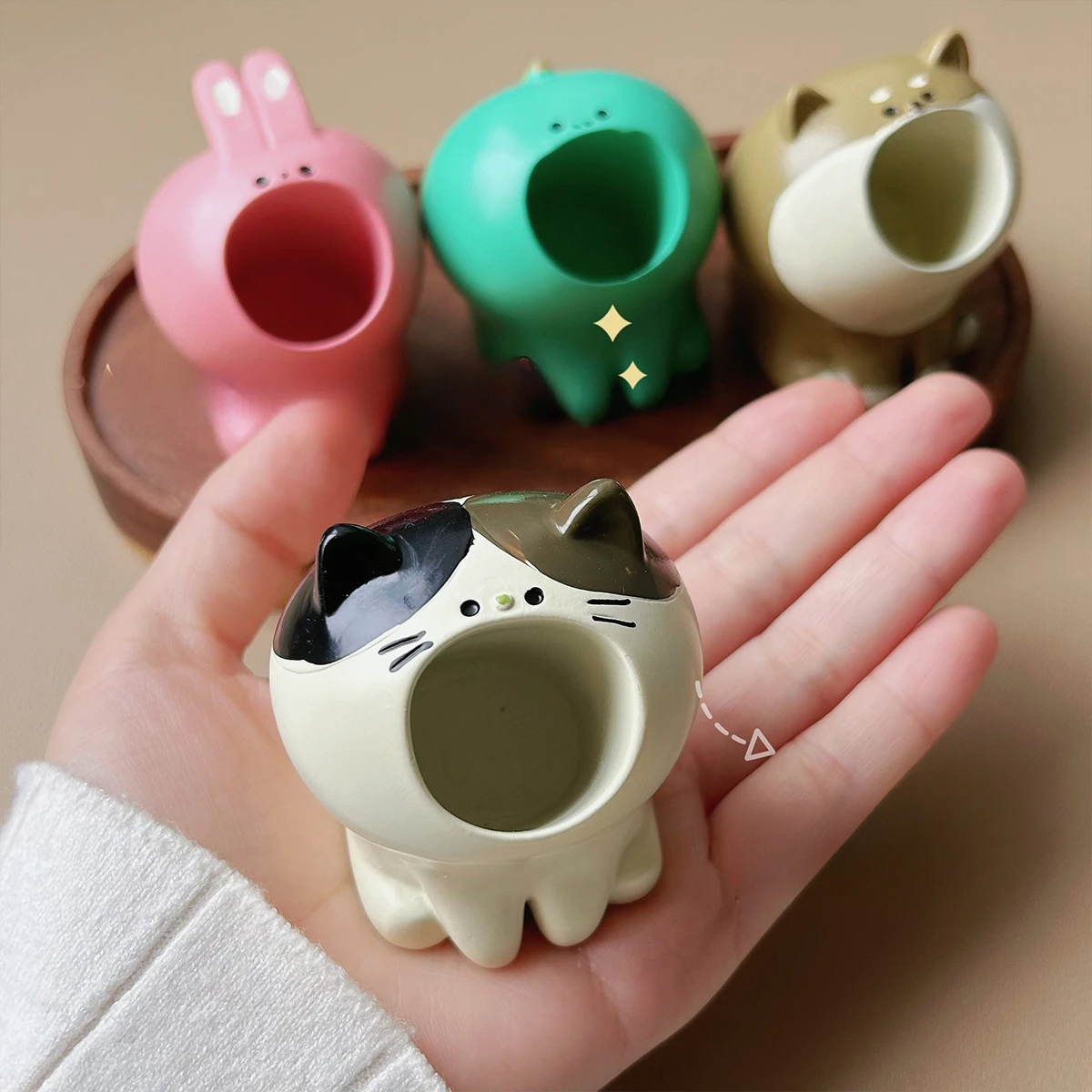 1pc Office desktop decoration, cute mouth opening cat pen holder, office stationery supplies
1pc Office desktop decoration, cute mouth opening cat pen holder, office stationery supplies