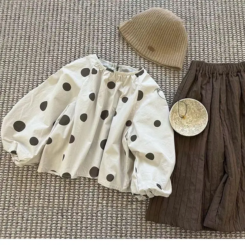 Korean children's clothing girls' long sleeved shirt spring set baby girl lantern sleeve shirt children's polka dot top
Korean children's clothing girls' long sleeved shirt spring set baby girl lantern sleeve shirt children's polka dot top