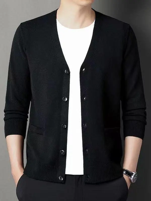 Мужской вязаный кардиган средней длины, повседневная верхняя одежда, зимний стиль, городской образ, длинный рукав, воротник-стойка, утепленный
Мужской вязаный кардиган средней длины, повседневная верхняя одежда, зимний стиль, городской образ, длинный рукав, воротник-стойка, утепленный