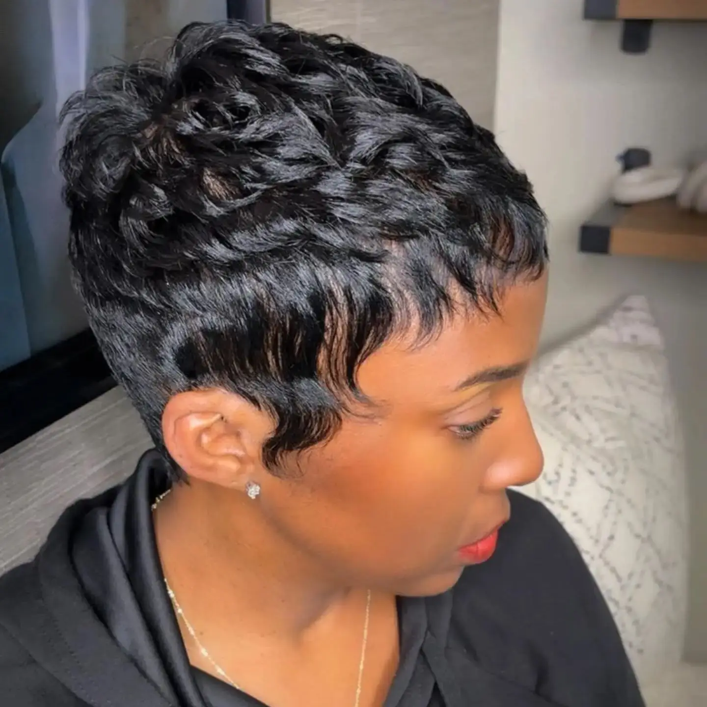 Colored Wavy Pixie Cut Wig 100% Remy Human Hair Wholesale Machine Made Hair Wig
Colored Wavy Pixie Cut Wig 100% Remy Human Hair Wholesale Machine Made Hair Wig