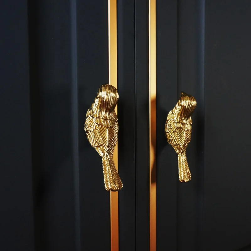 Латунные ручки для мебели Lucky Bird
Латунные ручки для мебели Lucky Bird