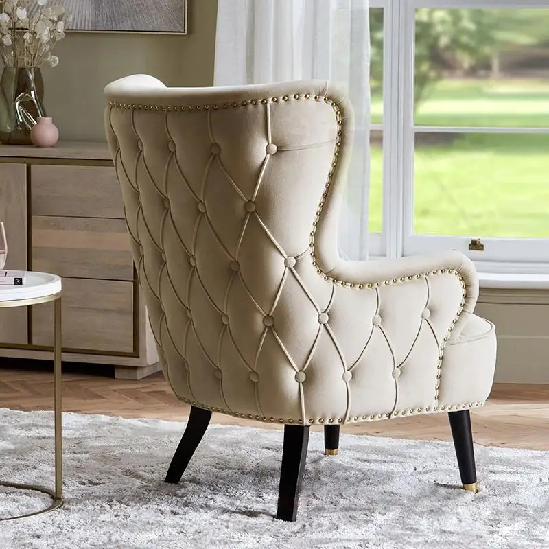 French retro single sofa leisure chair American light luxury fabric buckle armchair
French retro single sofa leisure chair American light luxury fabric buckle armchair
