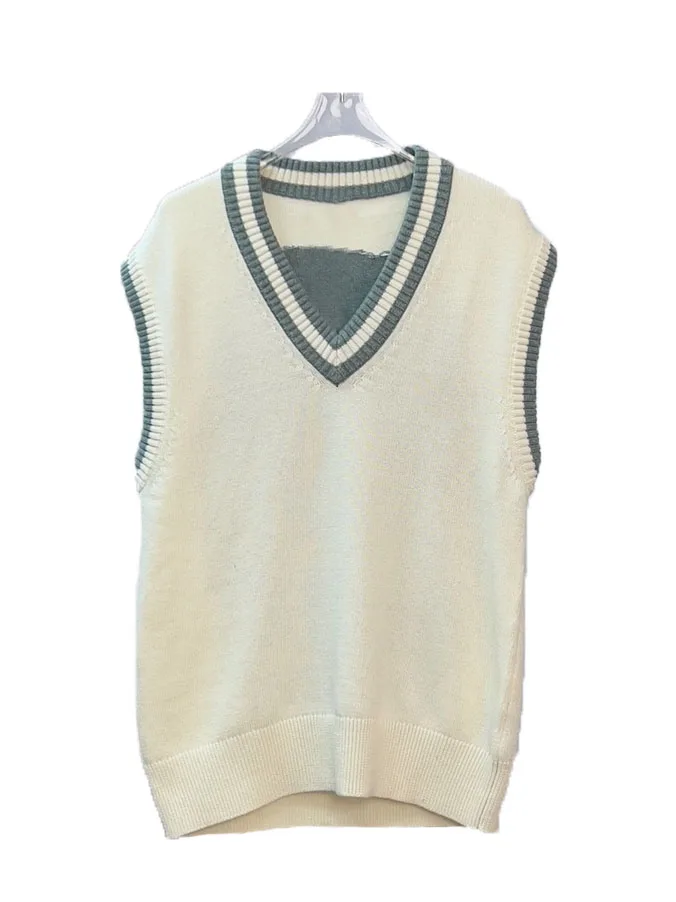 Vest round neck short Slim version hit color printing design warm and comfortable 2023 winter new 1113
Vest round neck short Slim version hit color printing design warm and comfortable 2023 winter new 1113
