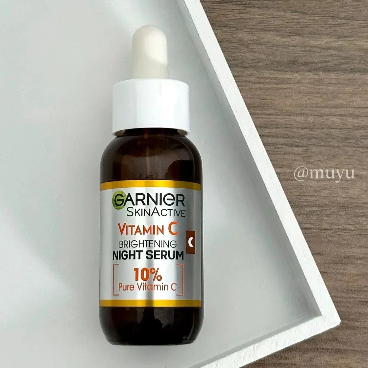 Genuine Original GARNIER 30ml 10% VC Brightening Night Essence Vitamin C Serum Improve Dullness Yellowing Whiten Skin Tone
Genuine Original GARNIER 30ml 10% VC Brightening Night Essence Vitamin C Serum Improve Dullness Yellowing Whiten Skin Tone