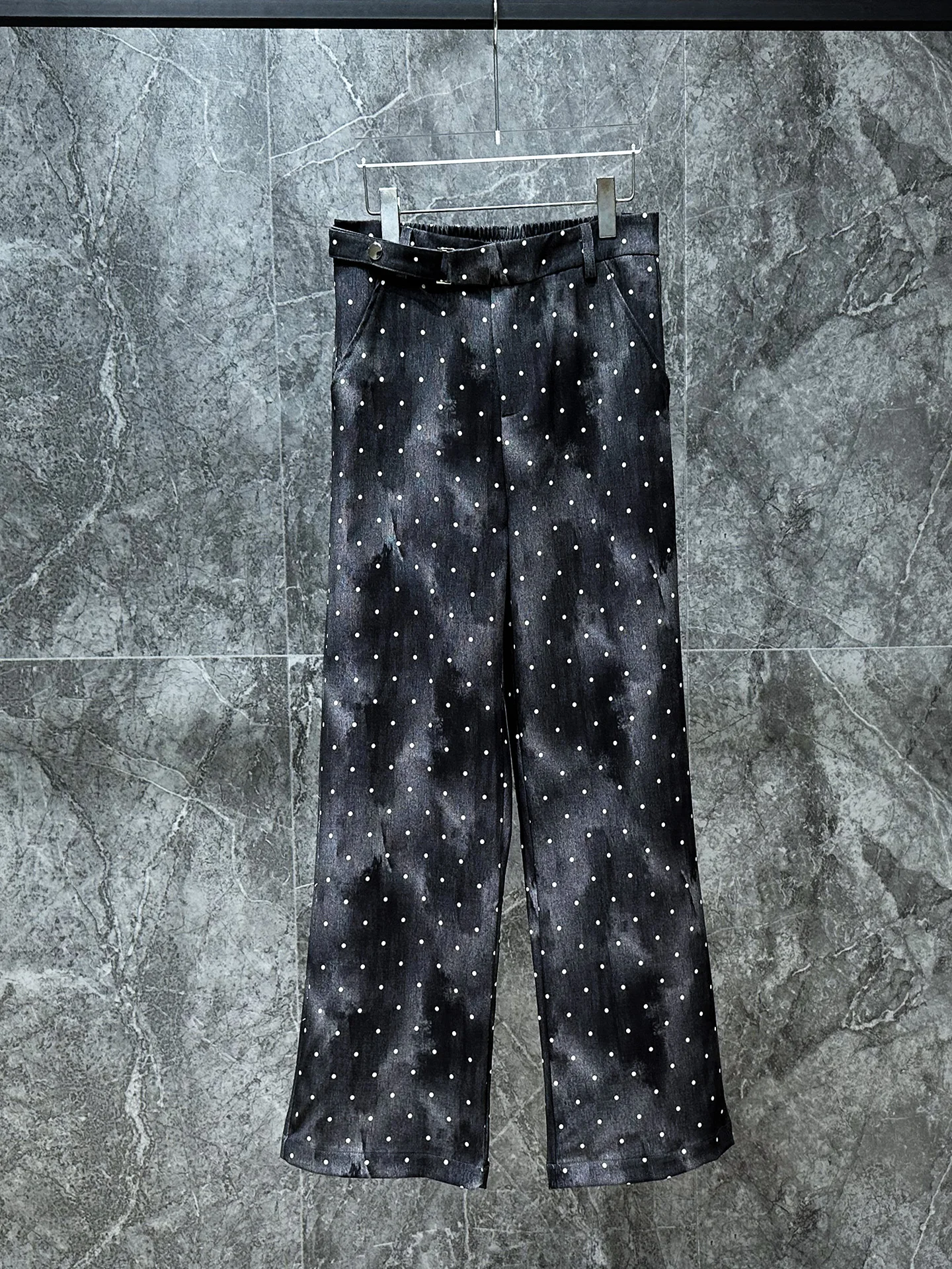 Faionable Men's Straight Leg Casual Pants Cheered Tie Dye Design Summer Leisure Faionable Polyester Fiber Zipper Waist
Faionable Men's Straight Leg Casual Pants Cheered Tie Dye Design Summer Leisure Faionable Polyester Fiber Zipper Waist