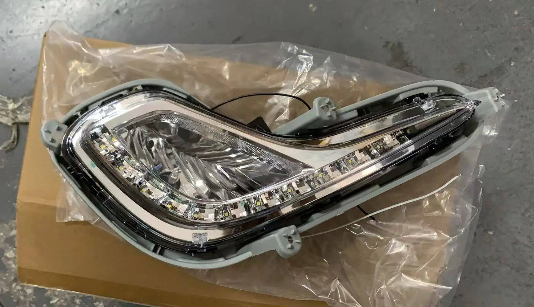 Для Hyundai Accent 2012-2017: Светодиодные ДХО (дневные ходовые огни), противотуманные фары, автомобильные фары головного света, водонепроницаемые дневные ходовые огни
Для Hyundai Accent 2012-2017: Светодиодные ДХО (дневные ходовые огни), противотуманные фары, автомобильные фары головного света, водонепроницаемые дневные ходовые огни