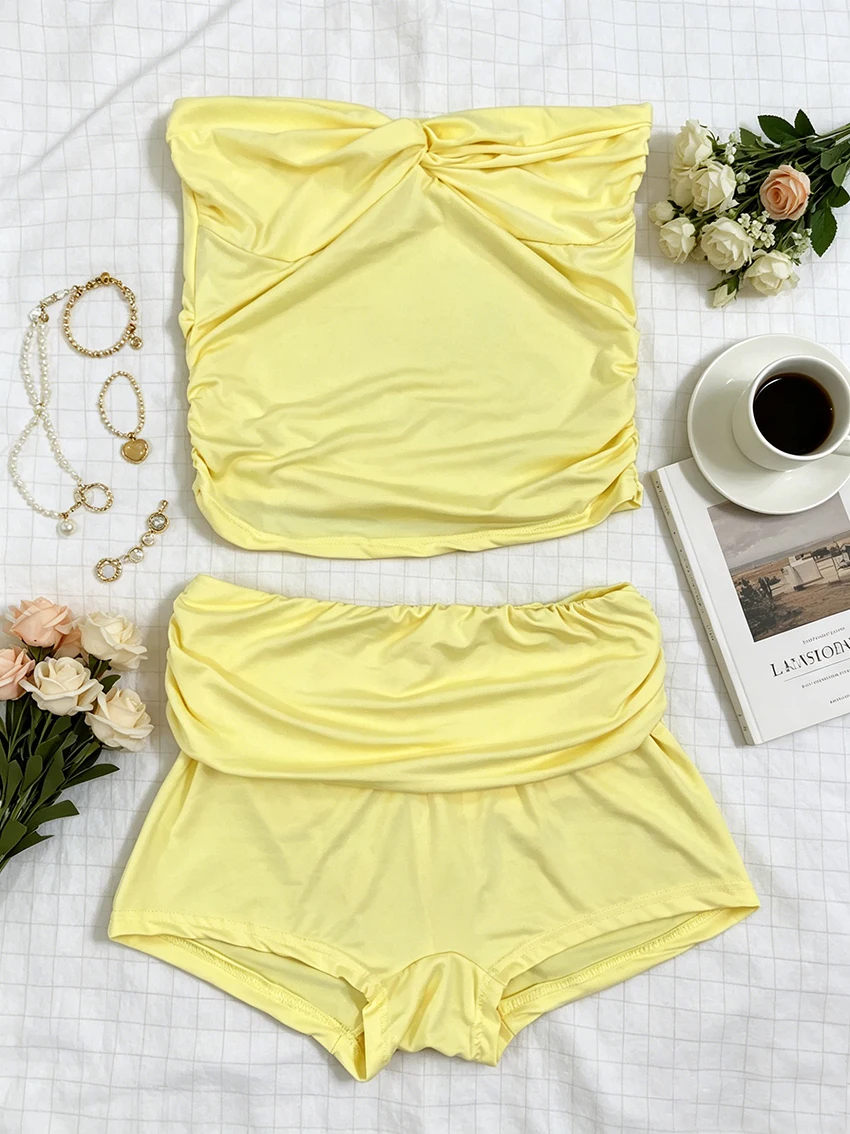 Y2K Coquette Women Yellow Twist Knot Strapless Tube Top & Ruched Waist Shorts Set Slim Fit Summer Casual Going-Out Streetwear
Y2K Coquette Women Yellow Twist Knot Strapless Tube Top & Ruched Waist Shorts Set Slim Fit Summer Casual Going-Out Streetwear