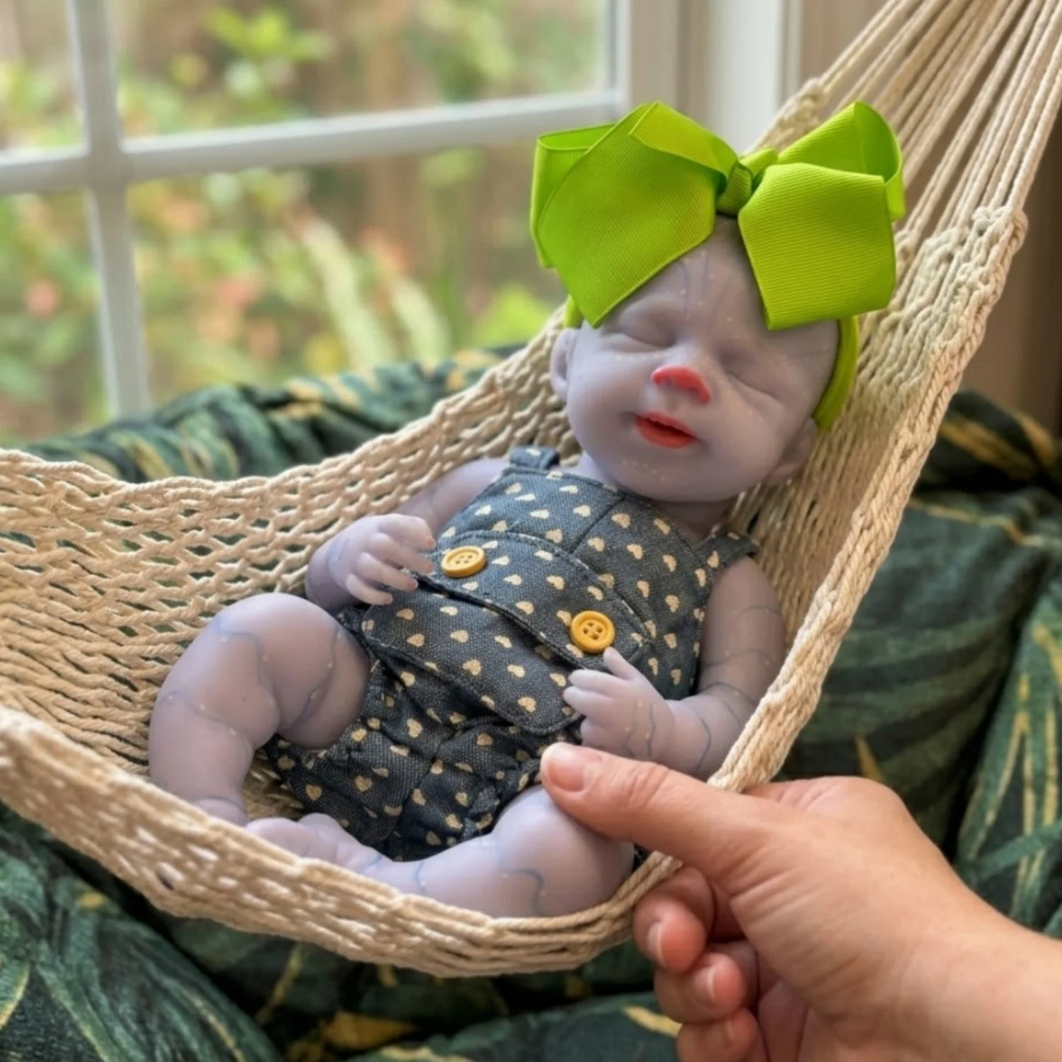 AnjoDoll 13Inches Anatomically Correct Newborn Silicone Girl Avatar Shaped with Glowing Skin Reborn Doll Collectible Toy For Kid
AnjoDoll 13Inches Anatomically Correct Newborn Silicone Girl Avatar Shaped with Glowing Skin Reborn Doll Collectible Toy For Kid