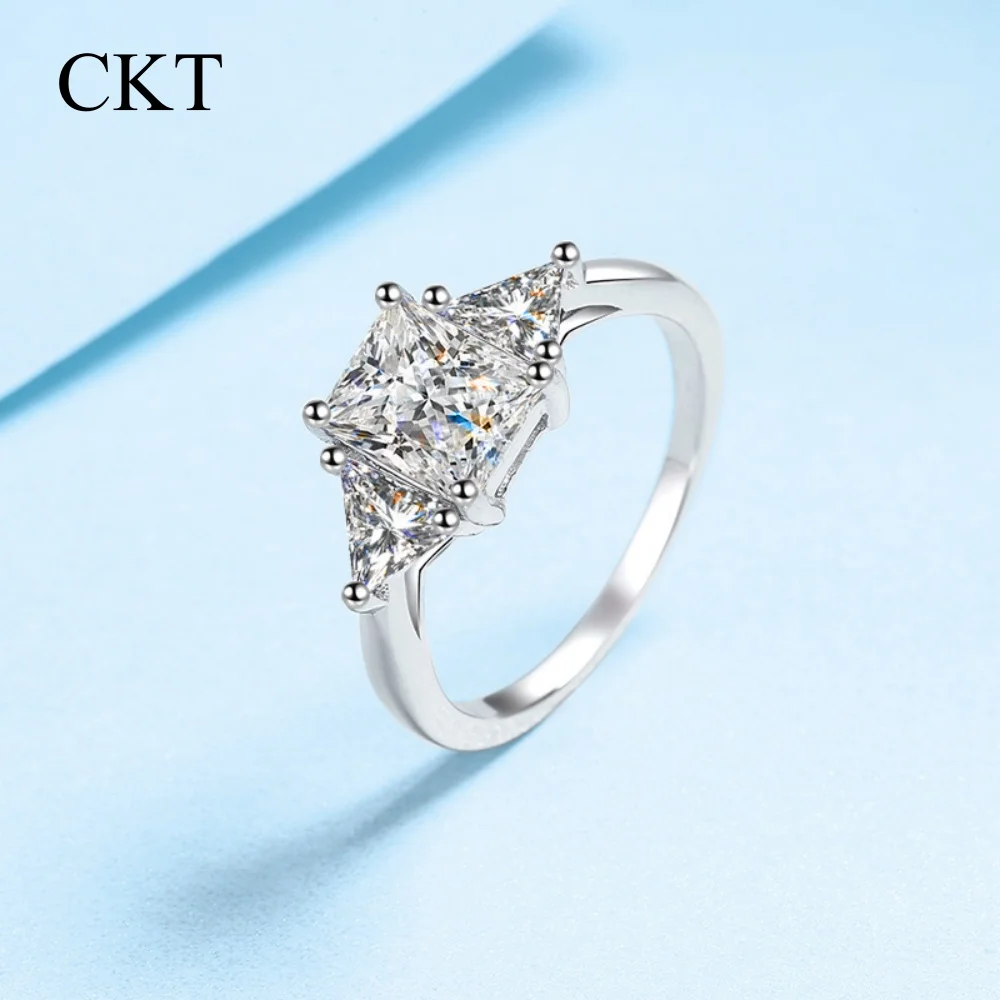 CKT Luxury 3ct Moissanite Ring for Women Emerald/Radiant Original Platinum Pt950 Jewelry Women Man's Moissanite Diamond Ring
CKT Luxury 3ct Moissanite Ring for Women Emerald/Radiant Original Platinum Pt950 Jewelry Women Man's Moissanite Diamond Ring