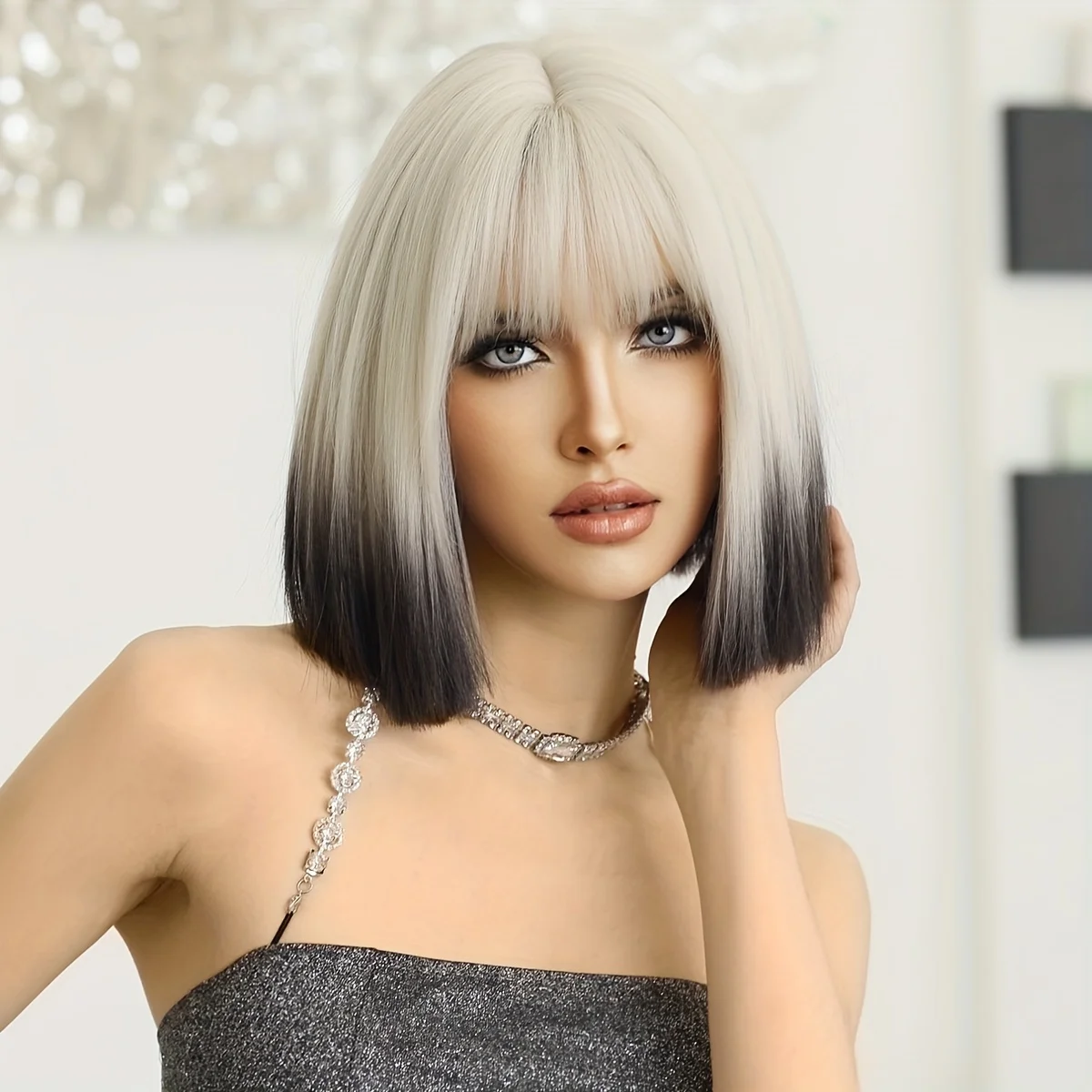 Short Straight Ombre White Blonde with Black Bob Wig for Women Daily Party Natural Fashion Synthetic Black Hair Wigs with Bangs
Short Straight Ombre White Blonde with Black Bob Wig for Women Daily Party Natural Fashion Synthetic Black Hair Wigs with Bangs