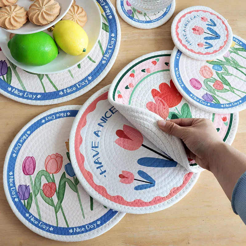 1Pc 12/18/24/30cm Round Cotton Rope Tulip Flower Insulation Pad Table Mat Placemat Wedding Party Decoration
1Pc 12/18/24/30cm Round Cotton Rope Tulip Flower Insulation Pad Table Mat Placemat Wedding Party Decoration