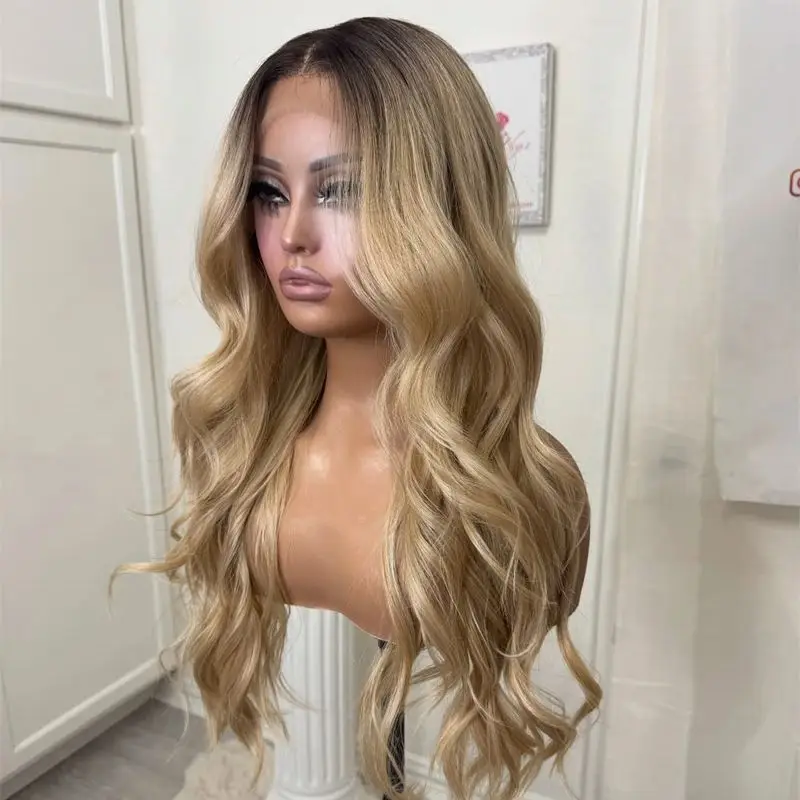 Ombre Золотисто-русый с коричневыми полосками Мелирование Синтетический парик фронта шнурка Натуральный предварительно выщипанный парик бесклеевого кружева TOP HD
Ombre Золотисто-русый с коричневыми полосками Мелирование Синтетический парик фронта шнурка Натуральный предварительно выщипанный парик бесклеевого кружева TOP HD