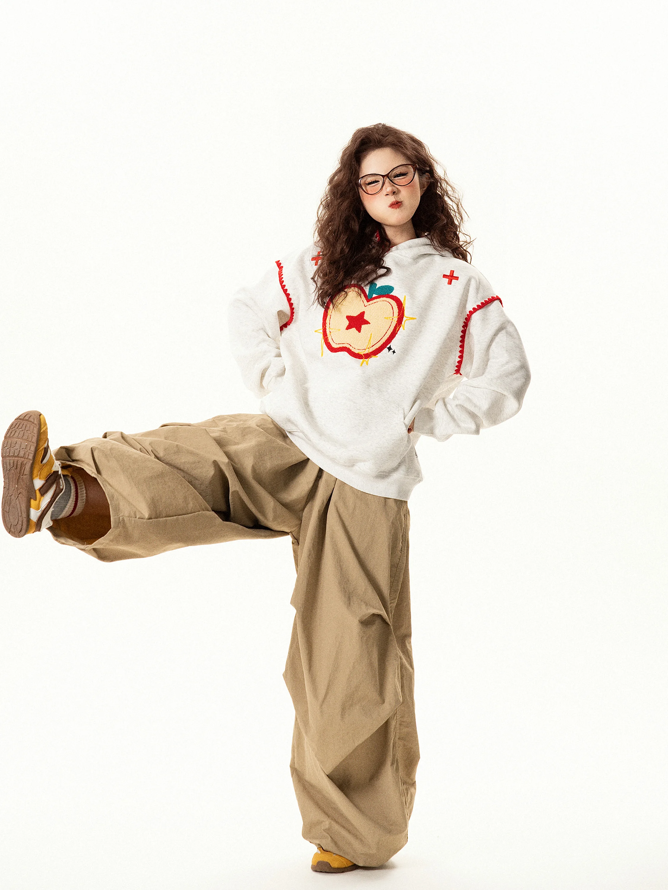 Retro Fun Embroidered Hoodie Women's Loose Fit Trendy Couple's Sweatirt Street Sle Long Sve Cotton Polyester Blend
Retro Fun Embroidered Hoodie Women's Loose Fit Trendy Couple's Sweatirt Street Sle Long Sve Cotton Polyester Blend