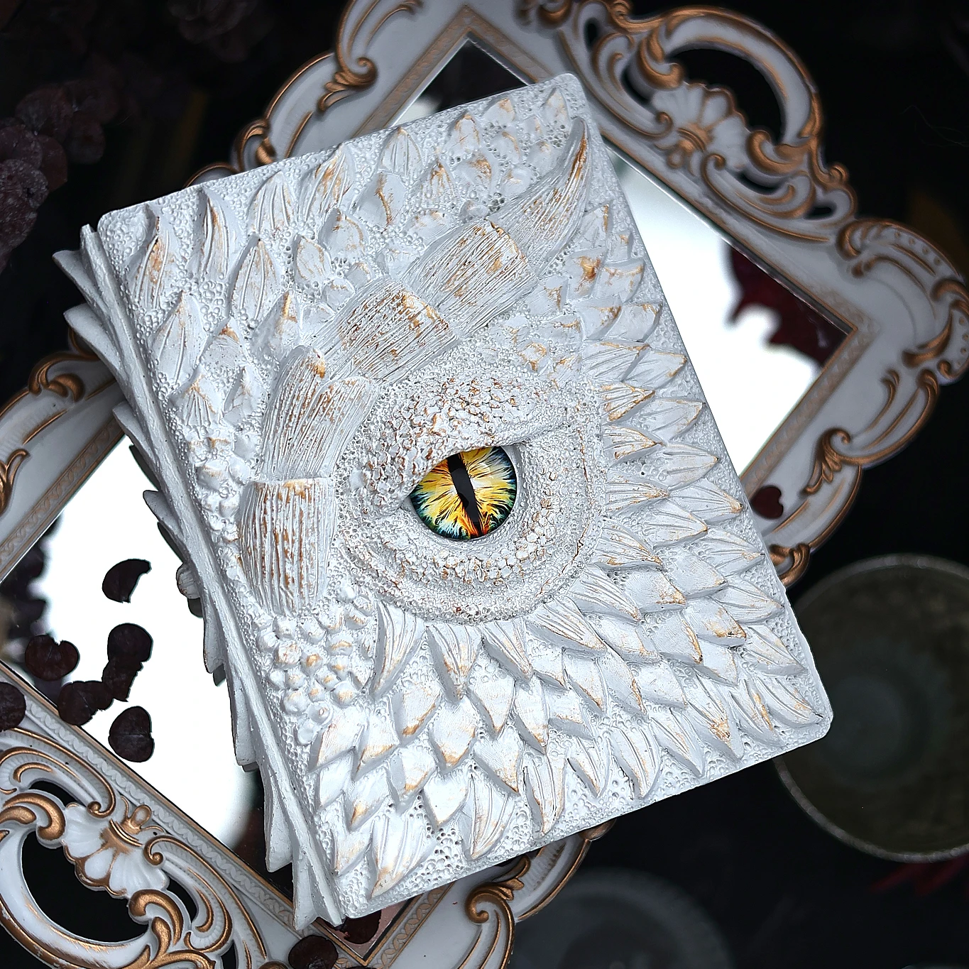 Handmade 3D relief dragon A5 loose leaf card book Love and Deep Space Qin Che Cool Star chasing Collection Card Collection 3-inc
Handmade 3D relief dragon A5 loose leaf card book Love and Deep Space Qin Che Cool Star chasing Collection Card Collection 3-inc