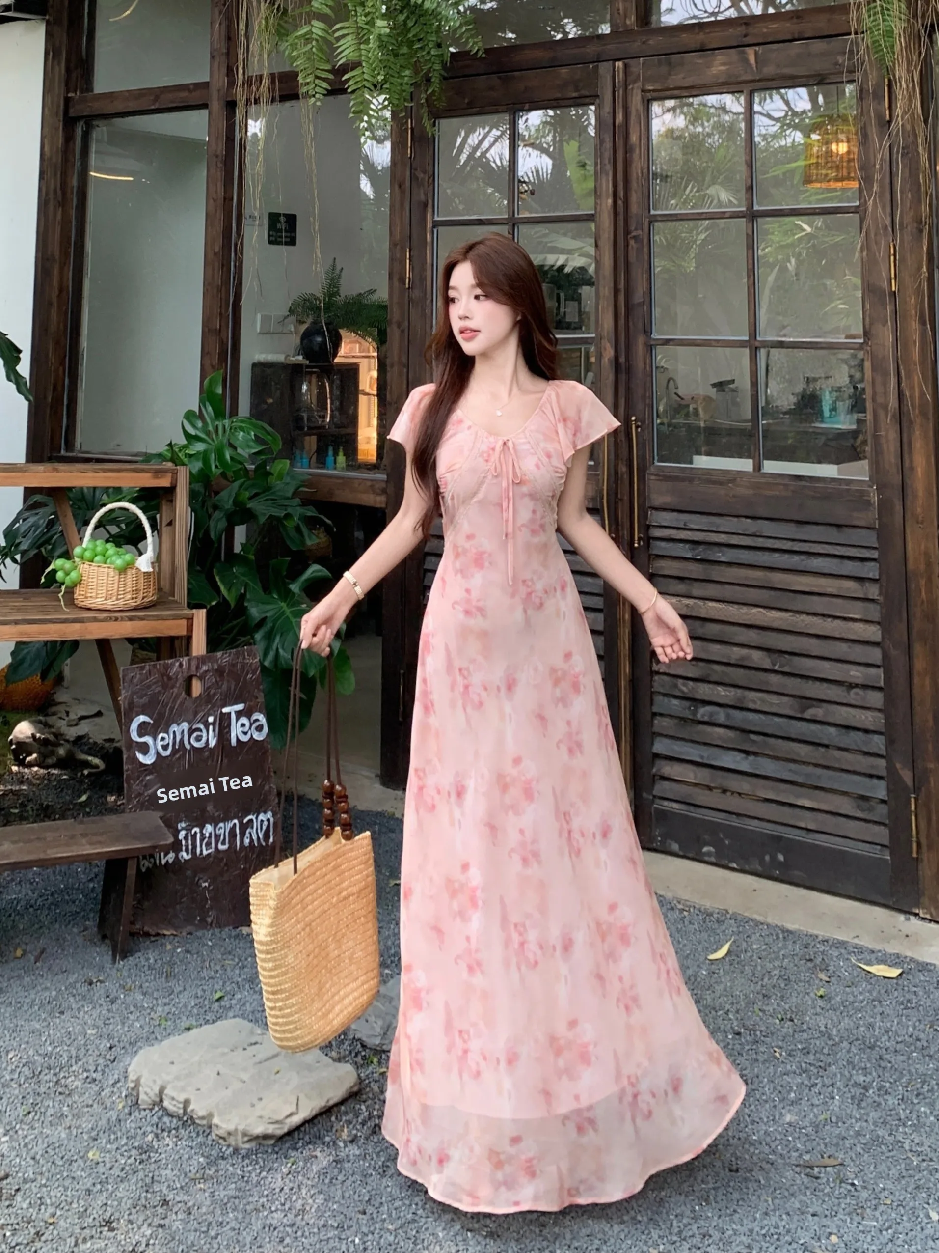 plus Size Women's Pink Floral Print A-Line Dress Summer New Style Waist-Cinching Knot Short Sleeve Maxi Dress
plus Size Women's Pink Floral Print A-Line Dress Summer New Style Waist-Cinching Knot Short Sleeve Maxi Dress