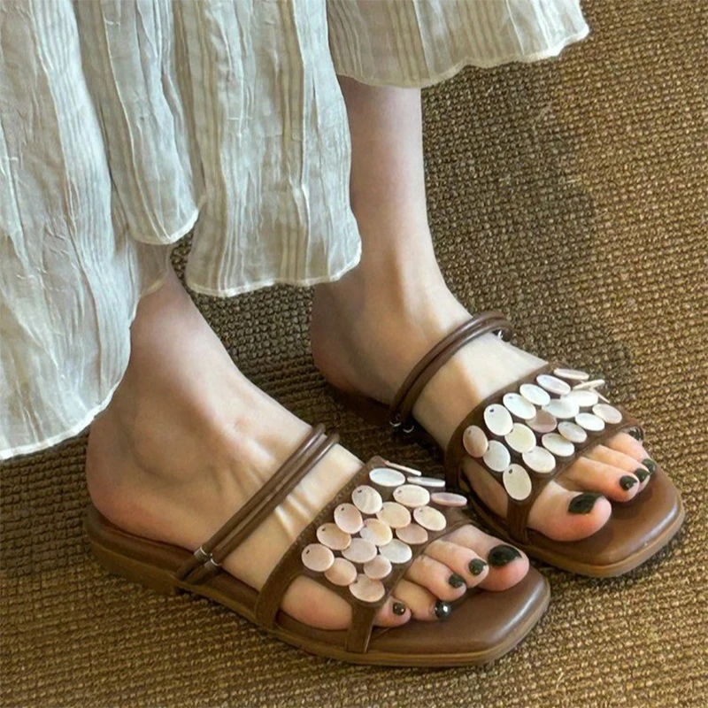 New Women Slippers Designer Flats Sandals Casual Shoes Woman 2026 Summer Trend Beach Shoes Casual Comfort Flip Flops Zapatillas
New Women Slippers Designer Flats Sandals Casual Shoes Woman 2026 Summer Trend Beach Shoes Casual Comfort Flip Flops Zapatillas