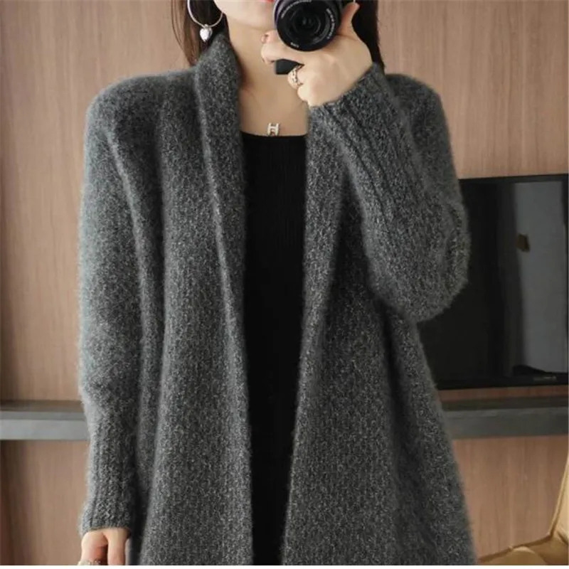 Autumn Winter New Cardigan Knitted Jacket Women's Mid-length Temperament Retro Style Fashion All-match Sweater Jacket Cardigan
Autumn Winter New Cardigan Knitted Jacket Women's Mid-length Temperament Retro Style Fashion All-match Sweater Jacket Cardigan