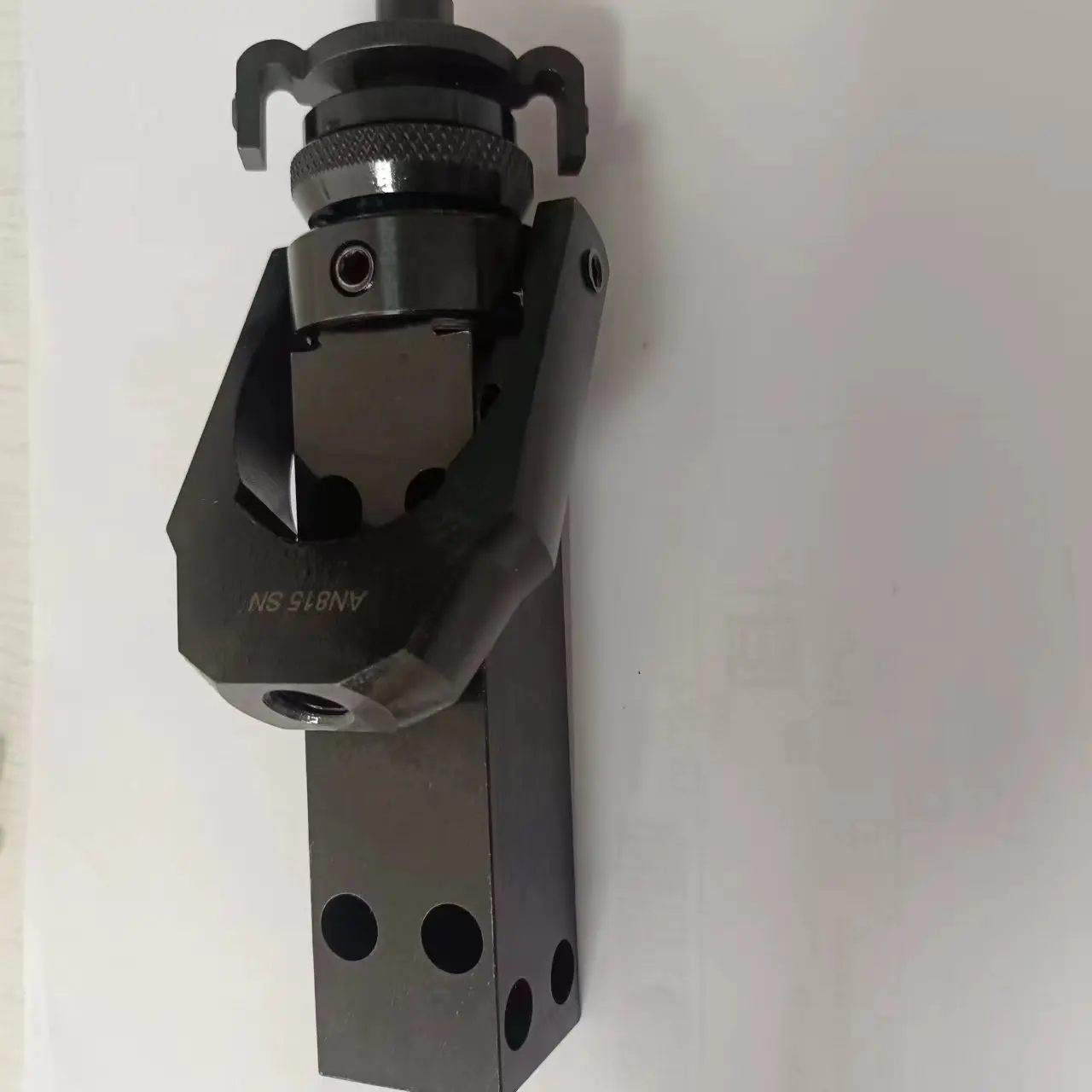 Sunnen AN-815 Portable Hone Cylinder Honing Head
Sunnen AN-815 Portable Hone Cylinder Honing Head