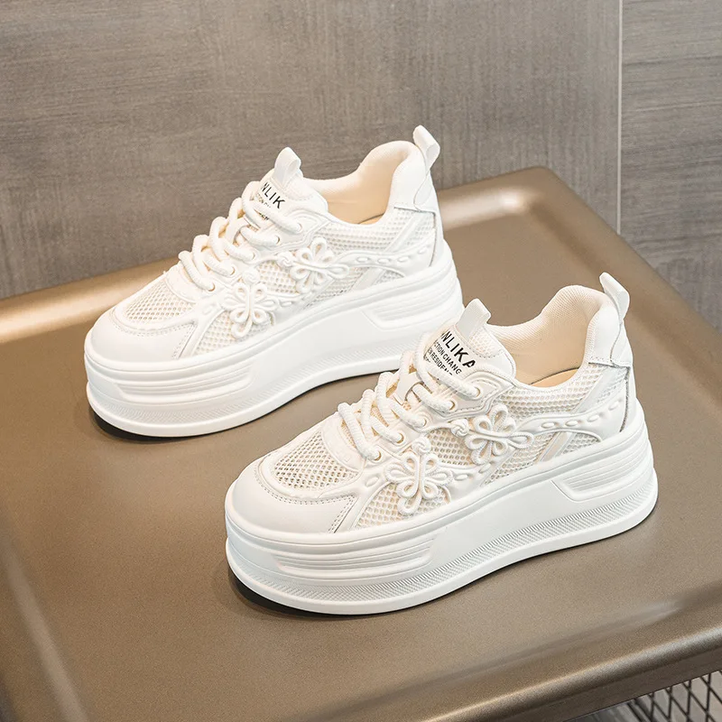 Elevated Casual Style Women's Sneakers Leather Thick Bottom Wedge Heel Tie-Up Low-Top Fashionable Flat Laced Shoes
Elevated Casual Style Women's Sneakers Leather Thick Bottom Wedge Heel Tie-Up Low-Top Fashionable Flat Laced Shoes