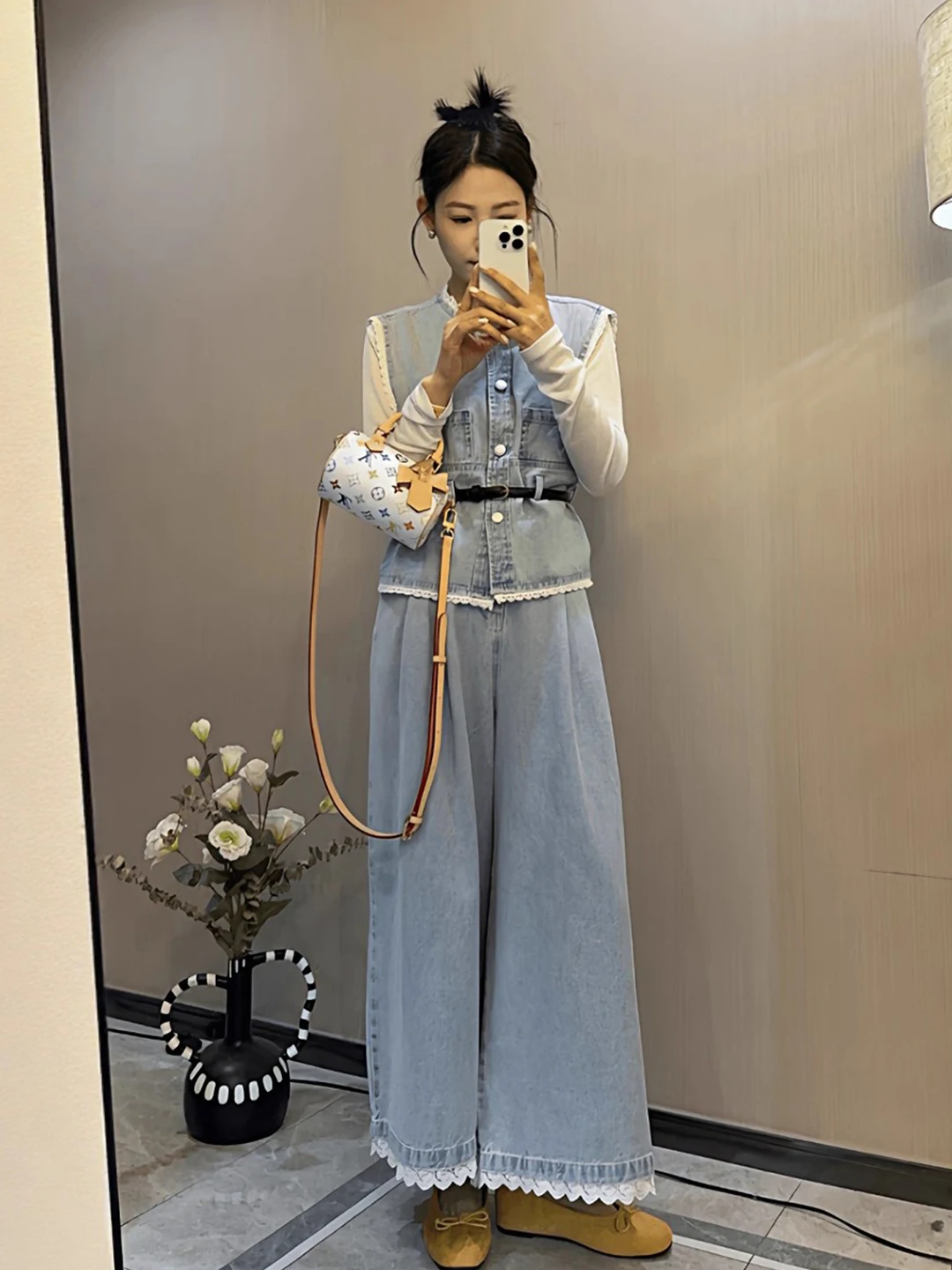 Spring Faion plus Size Women's irt Underwear Vest High Waist Pants Set Beautiful Casual Wear Polyester Fabric Button Sle
Spring Faion plus Size Women's irt Underwear Vest High Waist Pants Set Beautiful Casual Wear Polyester Fabric Button Sle