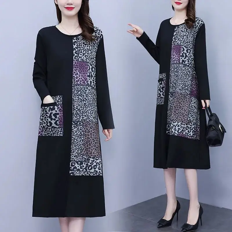 Fashion O-Neck Spliced Leopard Asymmetrical Midi Dress Women's Clothing 2023 Autumn Winter Loose All-match Ladies Dresses
Fashion O-Neck Spliced Leopard Asymmetrical Midi Dress Women's Clothing 2023 Autumn Winter Loose All-match Ladies Dresses