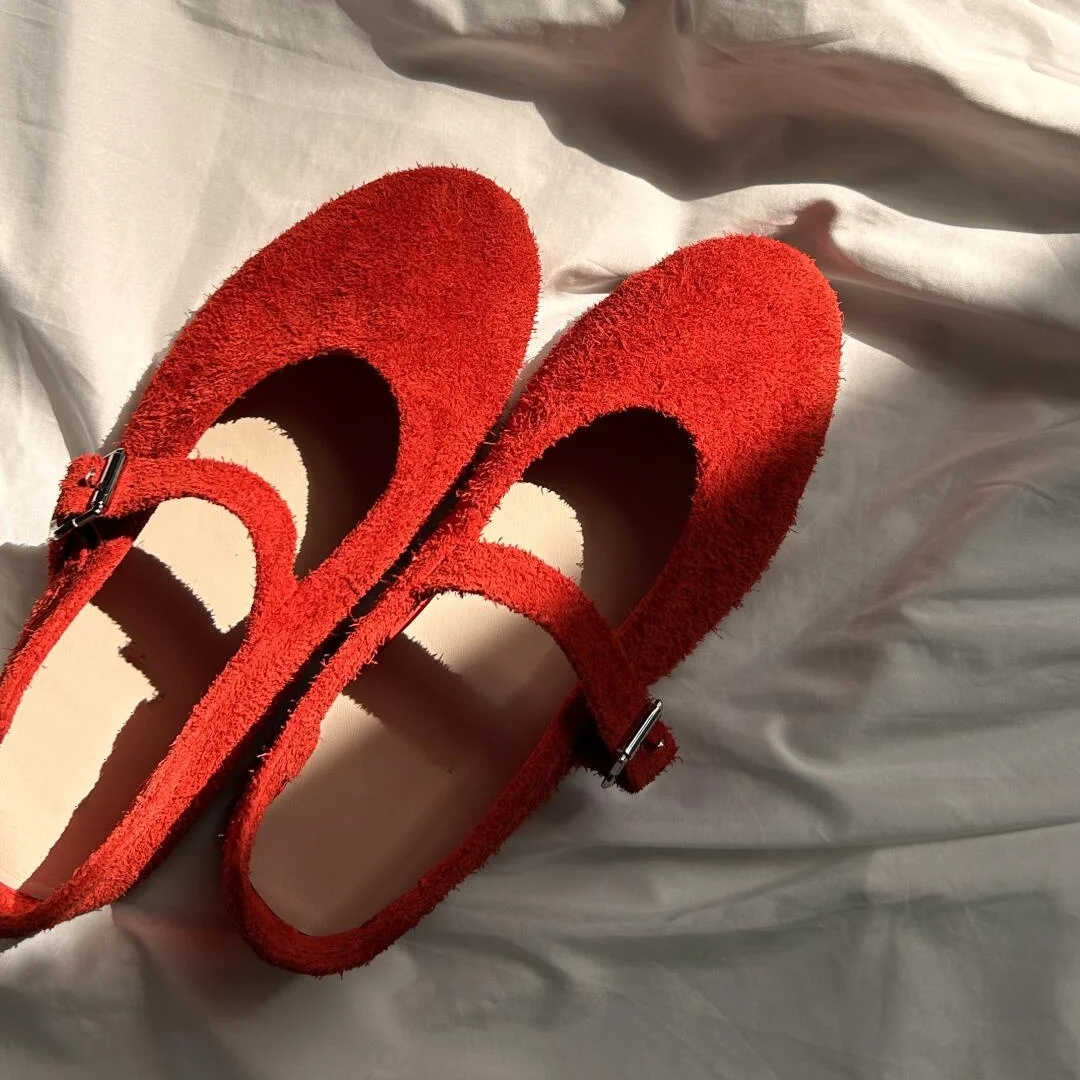 Новая весенне-осенняя красная женская обувь Мэри Джейн на плоской подошве, женская обувь с круглым носком и мягкой подошвой, zapatos femenino 
Новая весенне-осенняя красная женская обувь Мэри Джейн на плоской подошве, женская обувь с круглым носком и мягкой подошвой, zapatos femenino