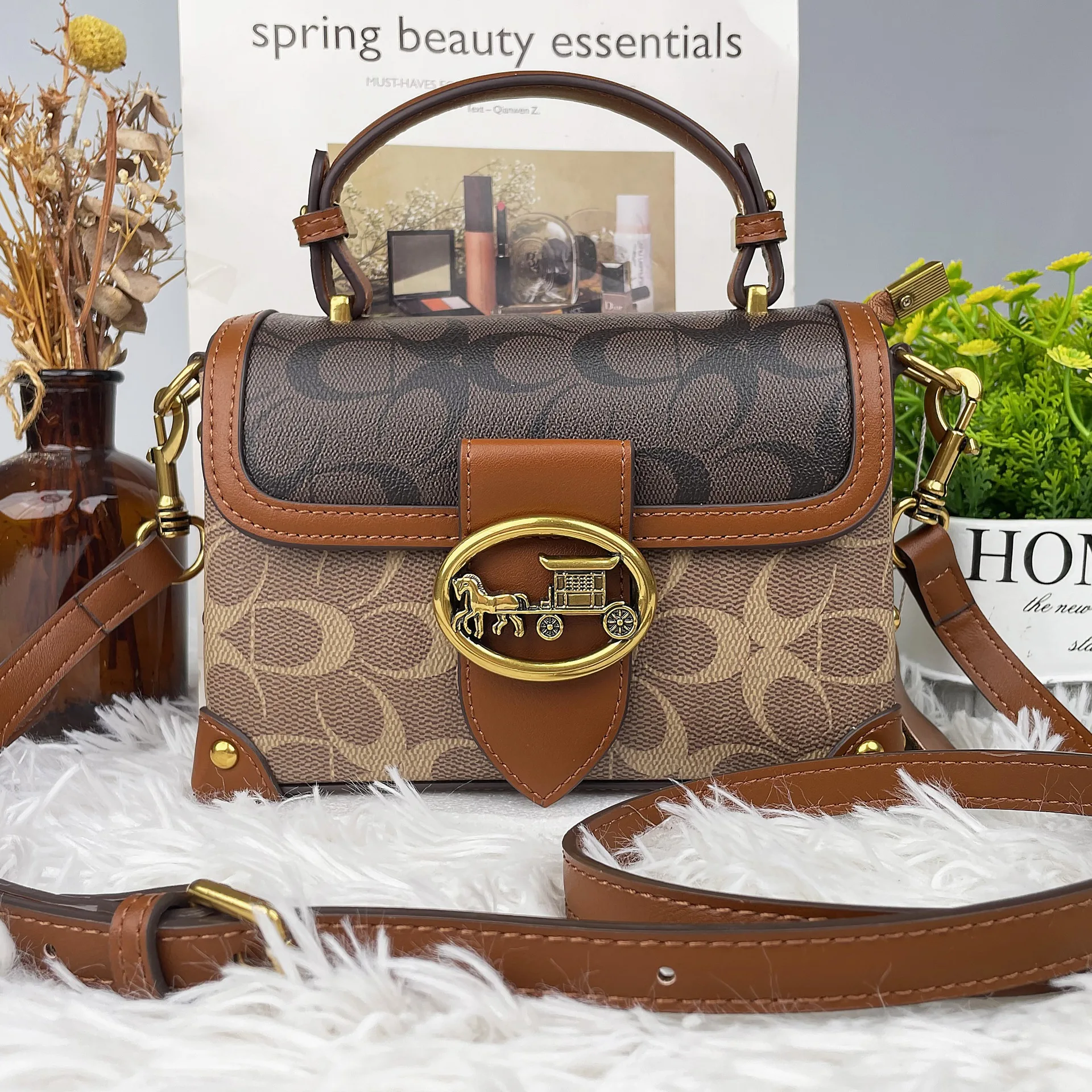 Vintage Elegant Diaper Bag For Women Fashionable Leather Tote Large Capacity Luxury Designer Commuter Minimalist Shoulder Bag
Vintage Elegant Diaper Bag For Women Fashionable Leather Tote Large Capacity Luxury Designer Commuter Minimalist Shoulder Bag