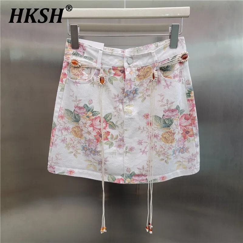 HKSH Summer New Women's Chic Casual Vintage Fashion Streetwear Sweet Style High Waisted A-line Printed Denim Short Skirts HK5342
HKSH Summer New Women's Chic Casual Vintage Fashion Streetwear Sweet Style High Waisted A-line Printed Denim Short Skirts HK5342