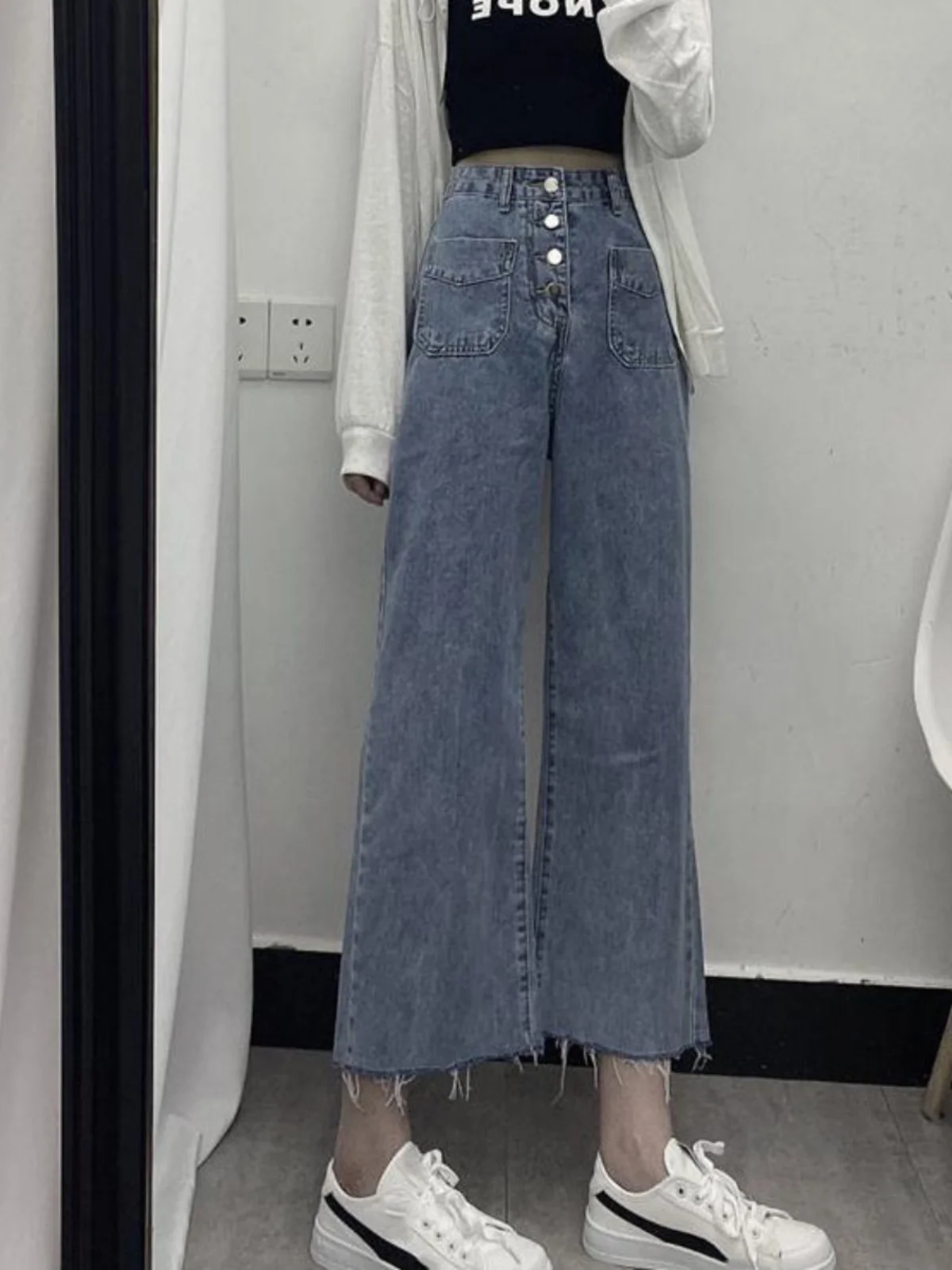High Waist Straight Leg Jeans Women's Autumn Winter plus Size Loose Wide Leg Pants Pear Shape Body Design Korean Style Slimming
High Waist Straight Leg Jeans Women's Autumn Winter plus Size Loose Wide Leg Pants Pear Shape Body Design Korean Style Slimming