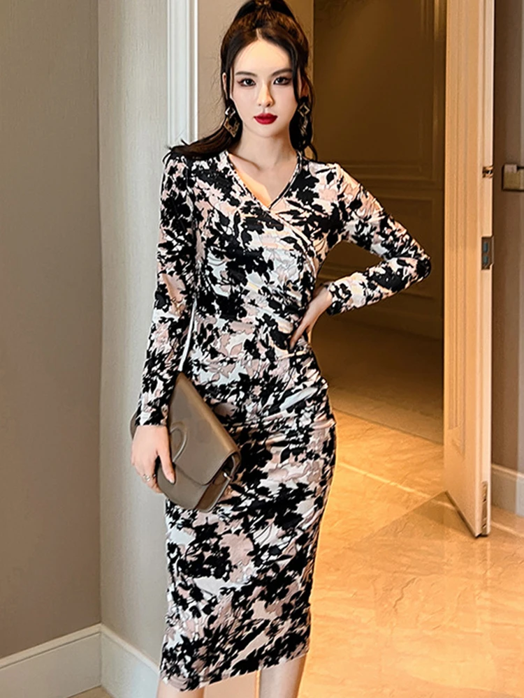 Spring Autumn Elegant Women Evening Dress Velvet Vintage Print V-Neck Bodycon Midi Party Prom Stretchy Mujer Robe Femme Vestidos
Spring Autumn Elegant Women Evening Dress Velvet Vintage Print V-Neck Bodycon Midi Party Prom Stretchy Mujer Robe Femme Vestidos