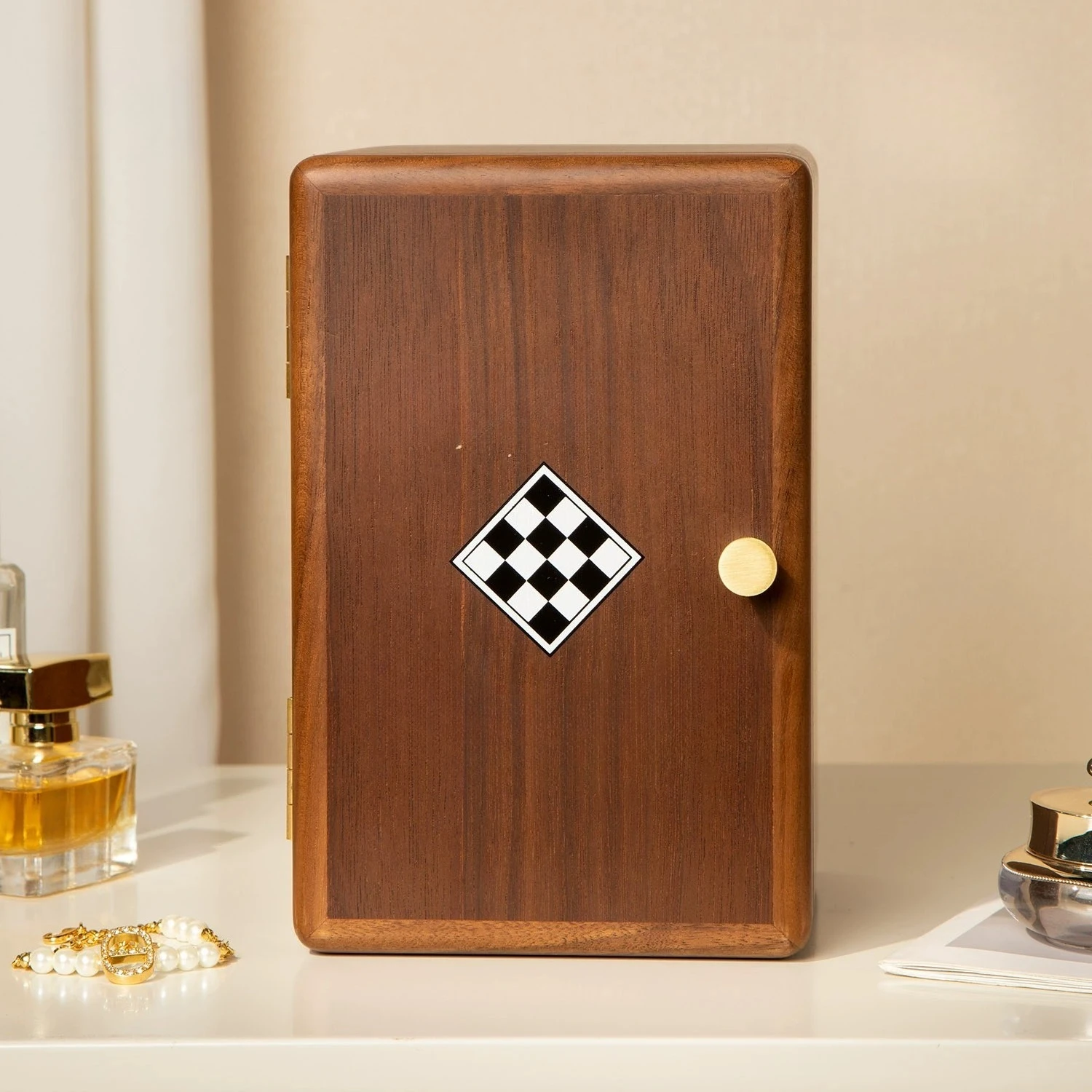 Walnut Jewelry Storage Box, Solid Wood Anti Oxidation Drawer Storage Box
Walnut Jewelry Storage Box, Solid Wood Anti Oxidation Drawer Storage Box