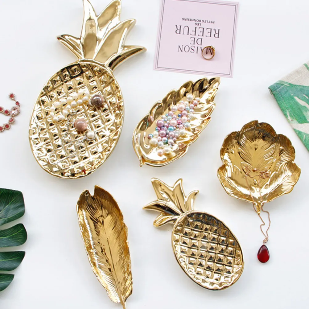 Ceramic Pineapple Jewelry Dish Tray Elegant Organizer Decorative Holder for Rings Necklaces Bracelets Earrings Storage Display
Ceramic Pineapple Jewelry Dish Tray Elegant Organizer Decorative Holder for Rings Necklaces Bracelets Earrings Storage Display